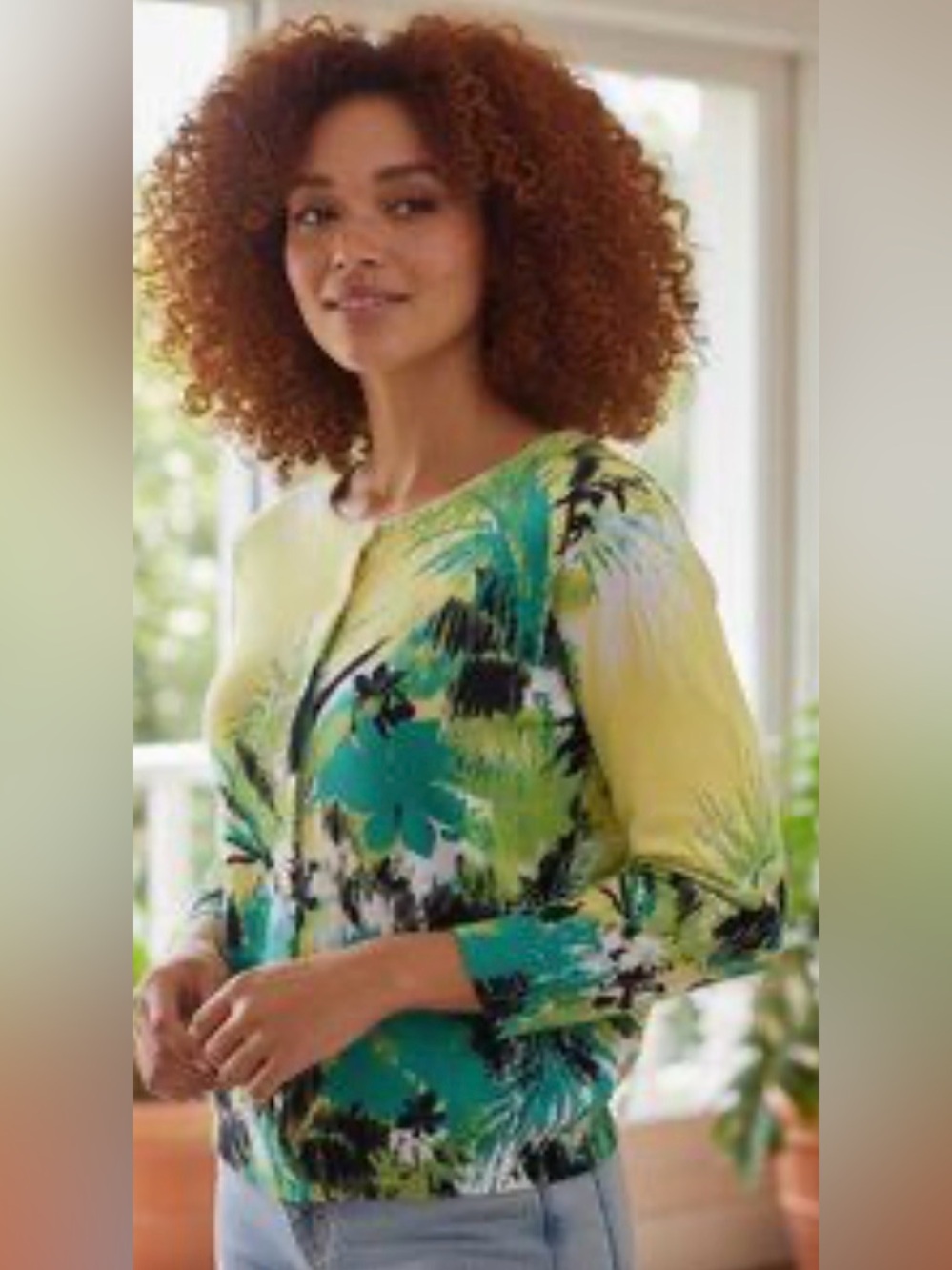 Joseph A. Petite Lightweight Knit Cardigan in Yellow & Green